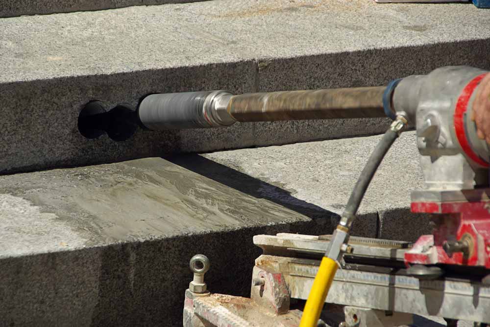 Ile kosztuje wiercenie średnich otworów w betonie